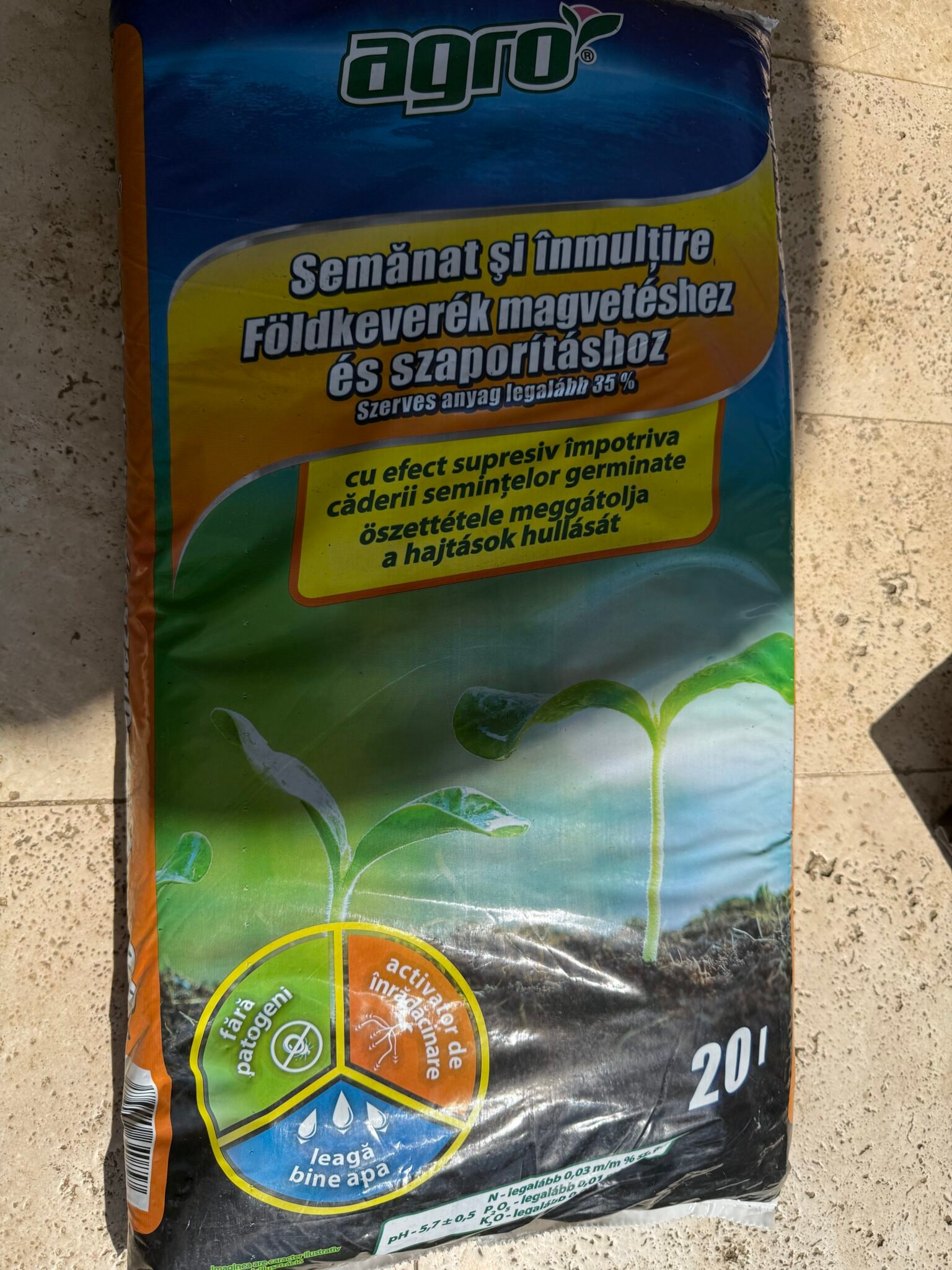 A 20-liter bag of AGRO seed and propagation mix